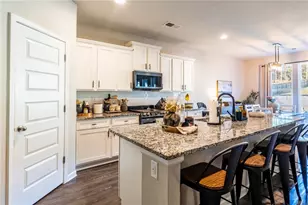 1709 Flagstone Ln, Conyers, GA 30012 - Photo 5