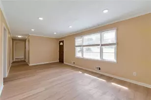 4234 Rockbridge Heights Dr, Stone Mountain, GA 30083 - Photo 3