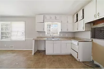 4804 Thompson Mill Road, Lithonia, GA 30038 - Photo 11