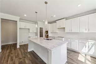 6137 Black Pear Ln, Gainesville, GA 30506 - Photo 9