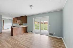 4075 Craig Pl, Gainesville, GA 30507 - Photo 9