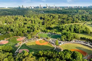 4005 Hazel Nut Ln, Atlanta, GA 30342 - Photo 53