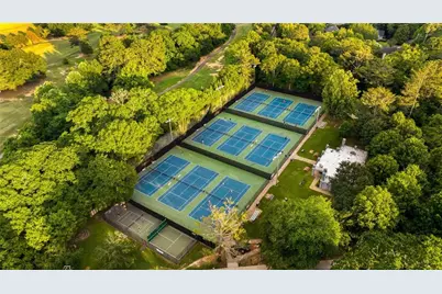 4005 Hazel Nut Lane, Atlanta, GA 30342 - Photo 61