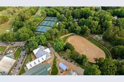 4005 Hazel Nut Lane, Atlanta, GA 30342 - Photo 57