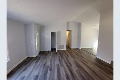 915 Fox Valley Court, Stone Mountain, GA 30088 - Photo 5