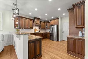 4610 Vista Ridge Ln, Flowery Branch, GA 30542 - Photo 9