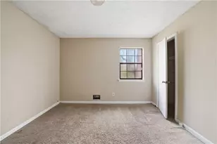 2904 Woodhollow Ln, Jonesboro, GA 30236 - Photo 17