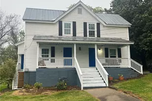 21 Quarry St, Gainesville, GA 30501 - Photo 1