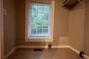 21 Quarry St, Gainesville, GA 30501 - Photo 5