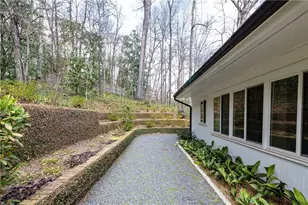 3248 Nancy Creek Rd NW, Atlanta, GA 30327 - Photo 41