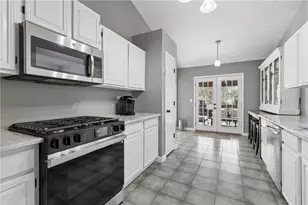 3004 River Station Dr, Woodstock, GA 30188 - Photo 11