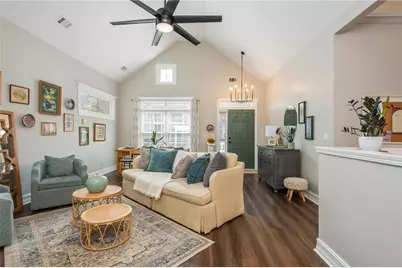 704 Gardenside Circle SE, Marietta, GA 30067 - Photo 9