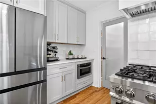 3811 N Stratford Rd NE, Atlanta, GA 30342 - Photo 7