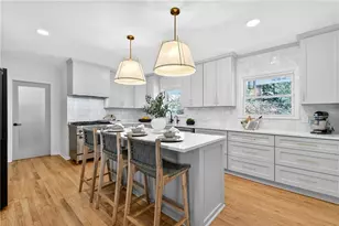 3811 N Stratford Rd NE, Atlanta, GA 30342 - Photo 1