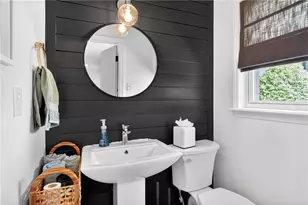 3811 N Stratford Rd NE, Atlanta, GA 30342 - Photo 25