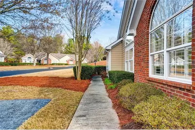 135 Vintage Club Circle #13, Marietta, GA 30066 - Photo 3