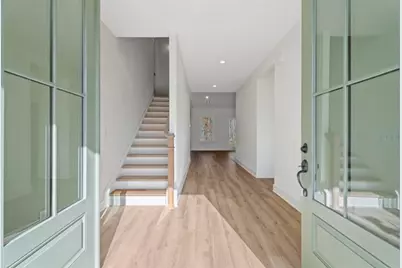 8340 Creekside Overlook Drive, Gainesville, GA 30506 - Photo 5