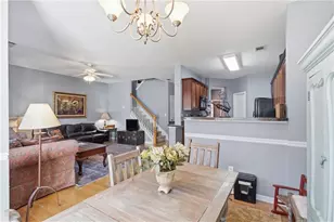 996 Pierce Brennen Dr, Lawrenceville, GA 30043 - Photo 9