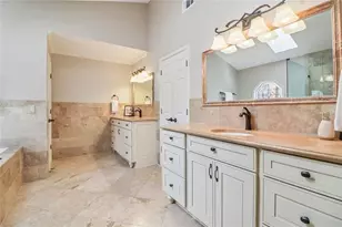 8800 Glen Ferry Dr, Johns Creek, GA 30022 - Photo 19