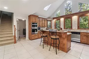 8800 Glen Ferry Dr, Johns Creek, GA 30022 - Photo 13