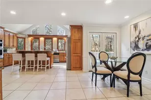 8800 Glen Ferry Dr, Johns Creek, GA 30022 - Photo 11