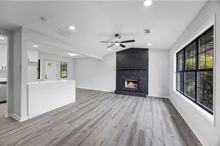 2246 Hightrail Ct, Lithonia, GA 30058 - Photo 3