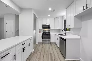 2246 Hightrail Ct, Lithonia, GA 30058 - Photo 7