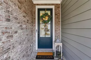 425 Retreat Ln, Canton, GA 30114 - Photo 3