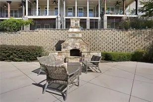 2443 Gatebury Cir, Atlanta, GA 30341 - Photo 9