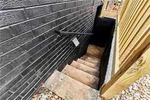 1332 Thurgood St SW, Atlanta, GA 30314 - Photo 43