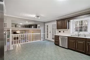 1543 Glencrest Trail, Lawrenceville, GA 30043 - Photo 9