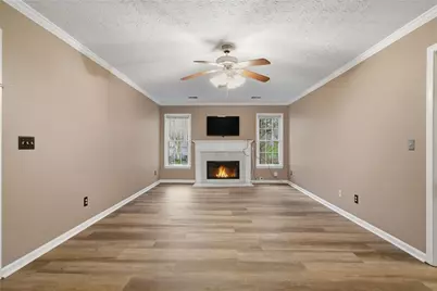 1543 Glencrest Trail, Lawrenceville, GA 30043 - Photo 15