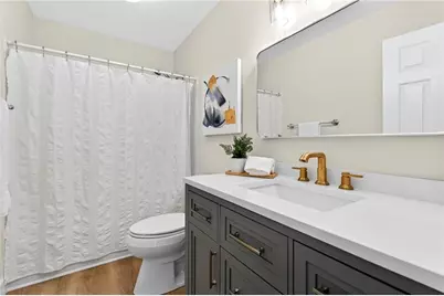 4590 Village Oaks Circle, Dunwoody, GA 30338 - Photo 19