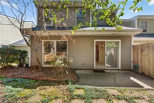 4590 Village Oaks Cir, Dunwoody, GA 30338 - Photo 39