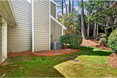 4590 Village Oaks Circle, Dunwoody, GA 30338 - Photo 45