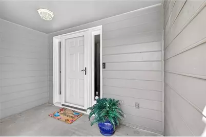 4590 Village Oaks Circle, Dunwoody, GA 30338 - Photo 3