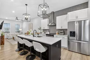 4455 Dandelion Ln, Atlanta, GA 30342 - Photo 11