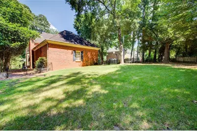 854 Newcastle Drive SW, Lilburn, GA 30047 - Photo 41