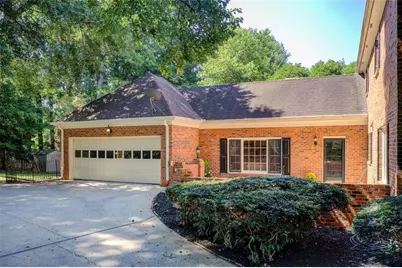 854 Newcastle Drive SW, Lilburn, GA 30047 - Photo 45