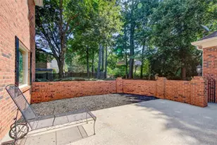 854 Newcastle Dr SW, Lilburn, GA 30047 - Photo 5