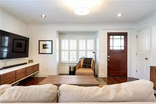 7 East Dr NE, Atlanta, GA 30305 - Photo 9