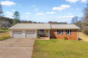586 Eastanollee Bypass, Eastanollee, GA 30538 - Photo 1