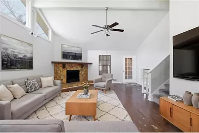 5641 Clifton Place, Stone Mountain, GA 30087 - Photo 5