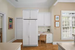 300 Nell Ct, Atlanta, GA 30342 - Photo 17