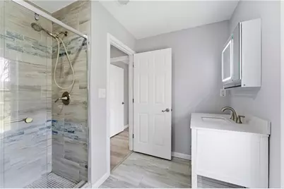 33 Plantation Drive NE #B, Atlanta, GA 30324 - Photo 9