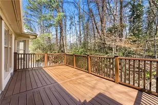 33 Plantation Dr NE, Atlanta, GA 30324 - Photo 3