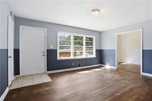 256 Silver Springs Cir SW, Atlanta, GA 30310 - Photo 9