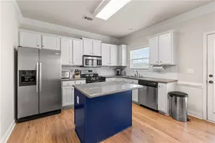 6222 Sapphire Ct, Sugar Hill, GA 30518 - Photo 11