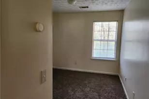 2935 Fields Dr, Lithonia, GA 30038 - Photo 9