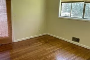 6840 Sunny Brook Ln NE, Atlanta, GA 30328 - Photo 7